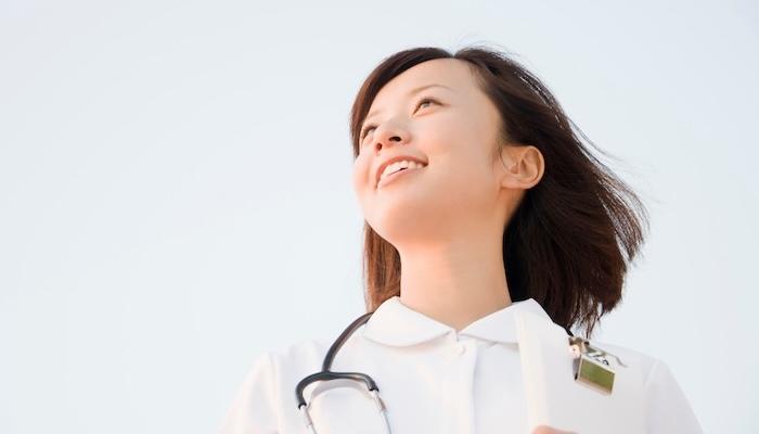 看護師がキャリアアップするには?取得すべき資格・研修を解説
